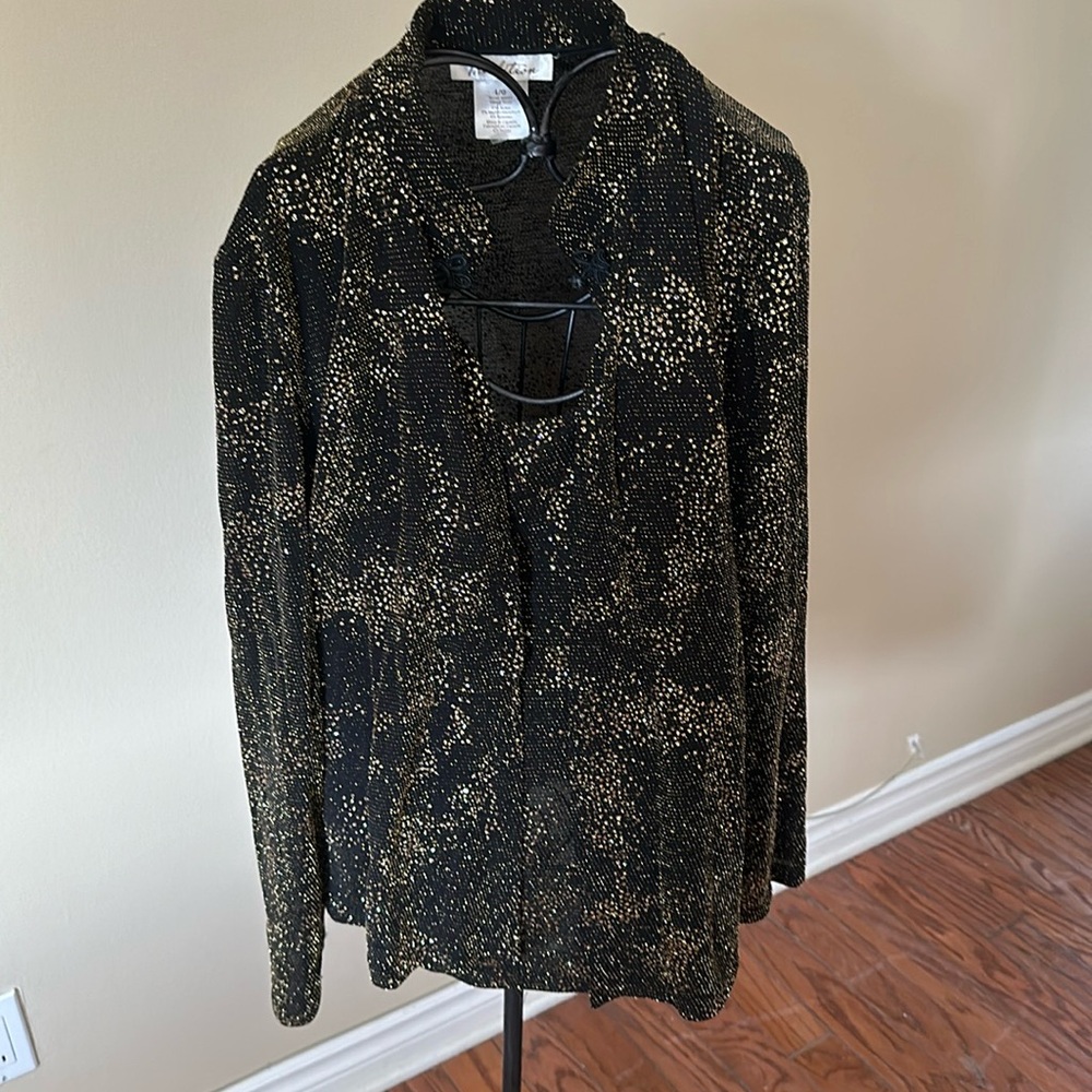 Sparkly black and gold top with attached camisole long sleeves,SizeL